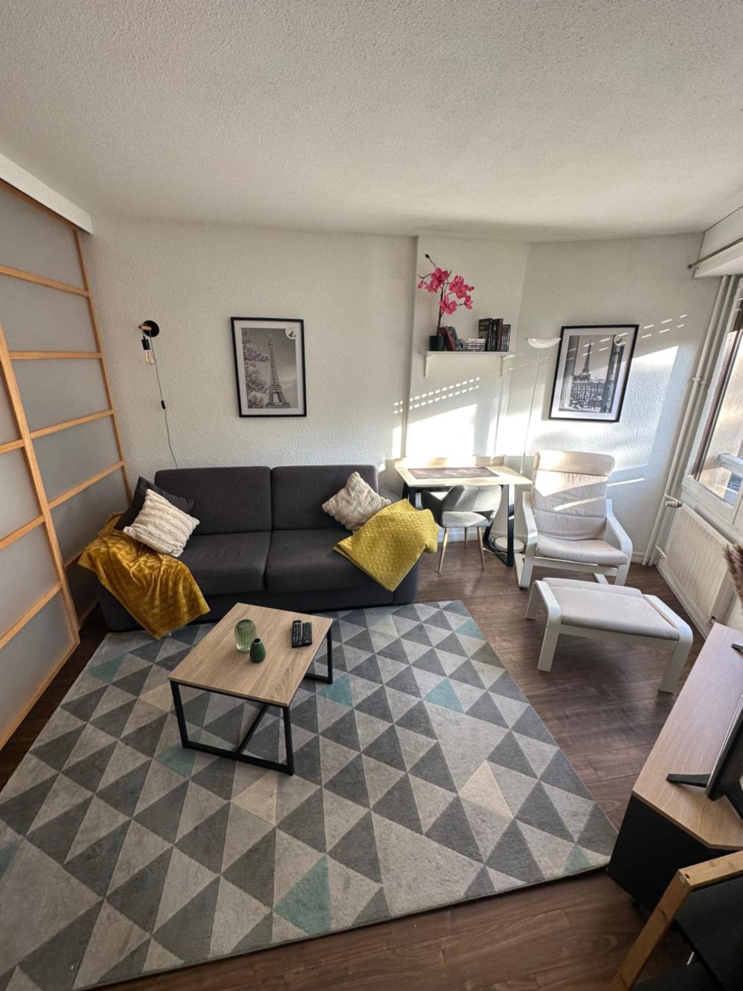 Studio Elegant A 세르지 외부 사진